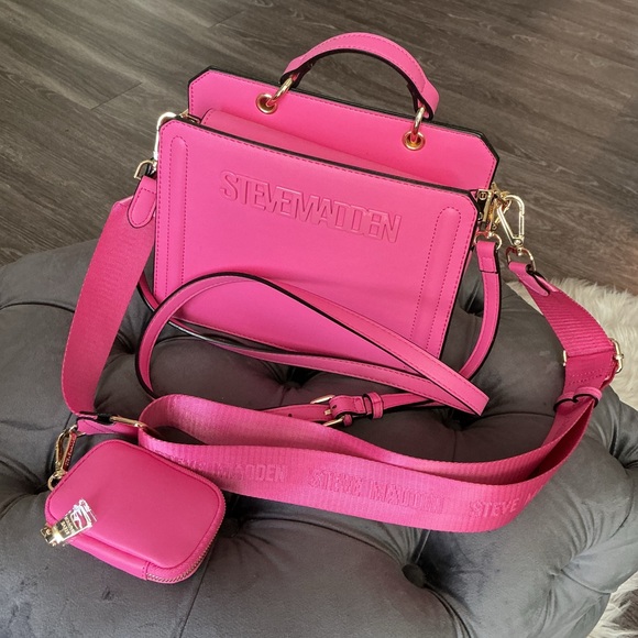 Steve Madden Handbags - NWOT Steve Madden Bevelyn Pink Purse